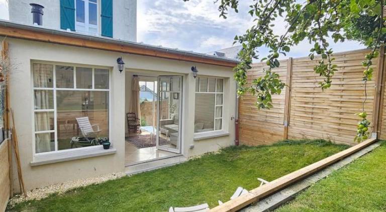 House with 3 rooms for 6 persons in Touques