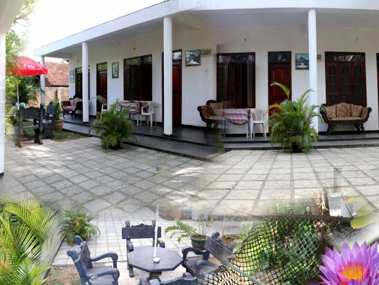 Takeshi Inn in Dambulla