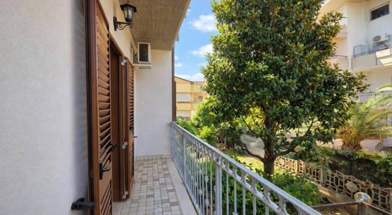 Apartment with 2 rooms for 4 persons — photo 3