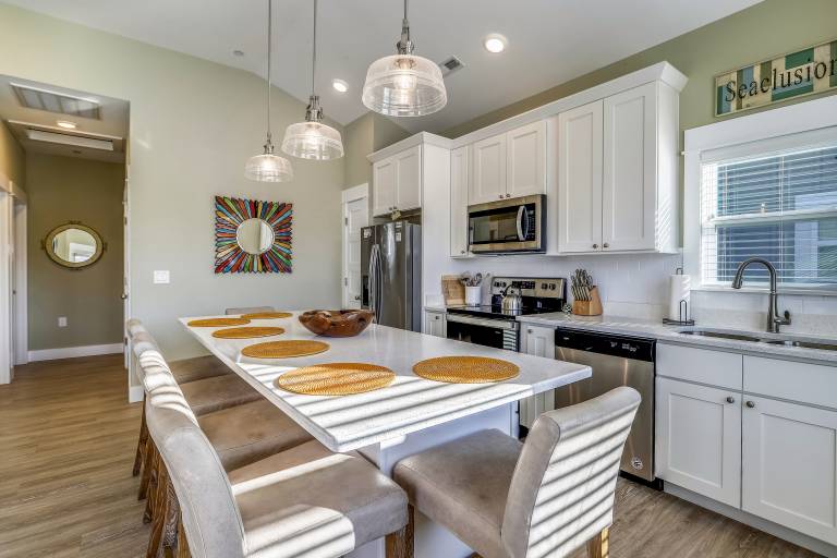 Condo with BBQ & pool in Outer Banks, NC