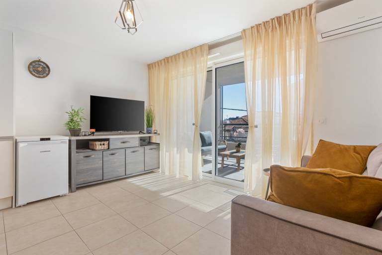Apartment with terrace | City view — photo 3
