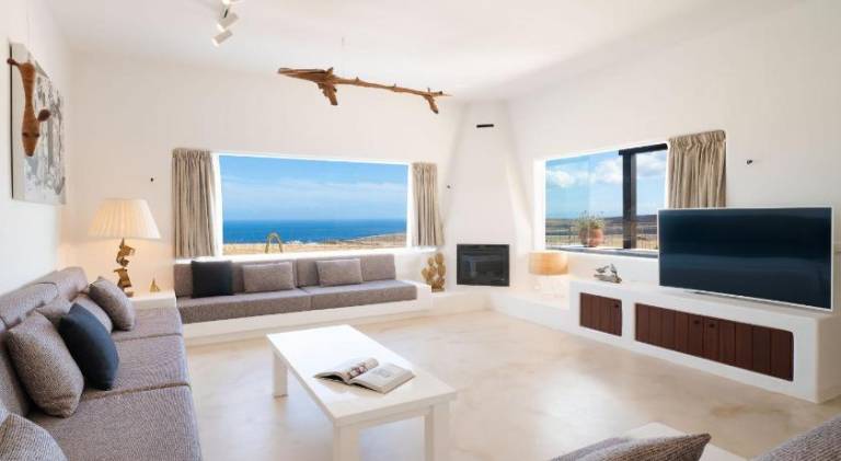 Wonderful villa with private pool, grill & patio | Good for workation | Pet-friendly — photo 2