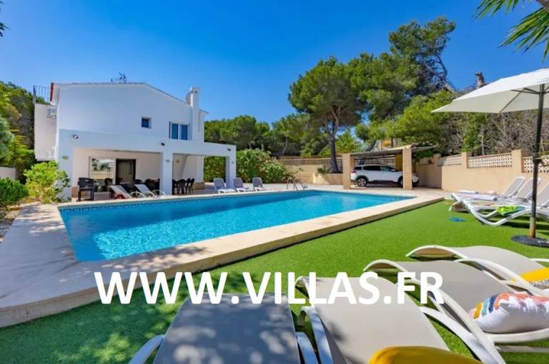 Villa with garden, terrace & private pool | Pool view in Mora
