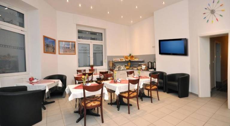 Hotel Apadana Frankfurt — photo 5