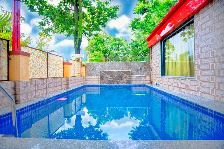2000 m² Villa
