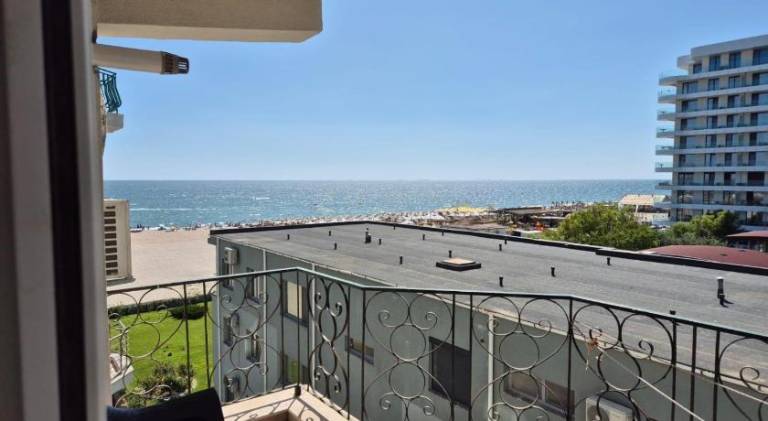 Holiday apartment with 2 rooms for 7 persons in Constanta