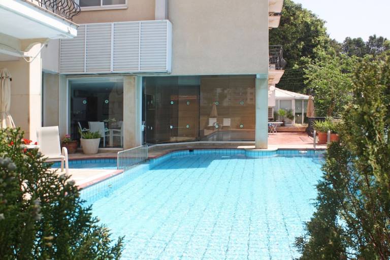 Aparthotel  Limassol