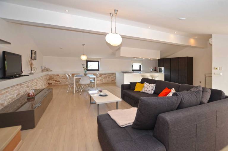 Holiday apartment with patio — photo 4