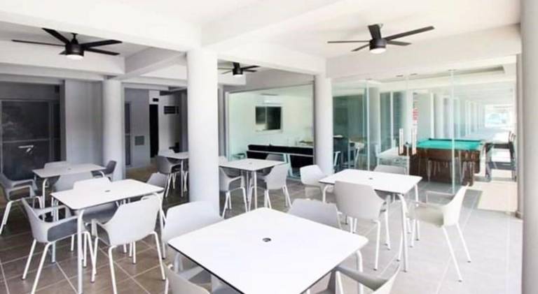 Apartment with pool | Pets allowed — photo 4