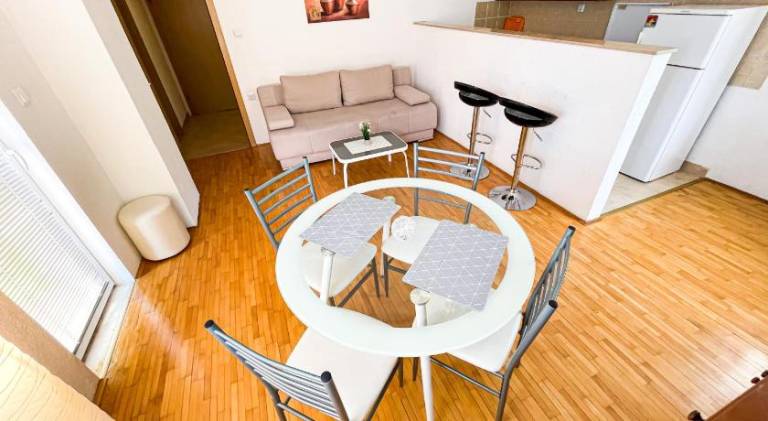 Charming rental apartment with barbeque, terrace & pool | Pets are welcome — photo 5