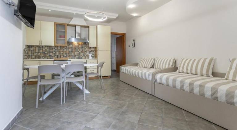 Serviced apartment for 7 persons — photo 3