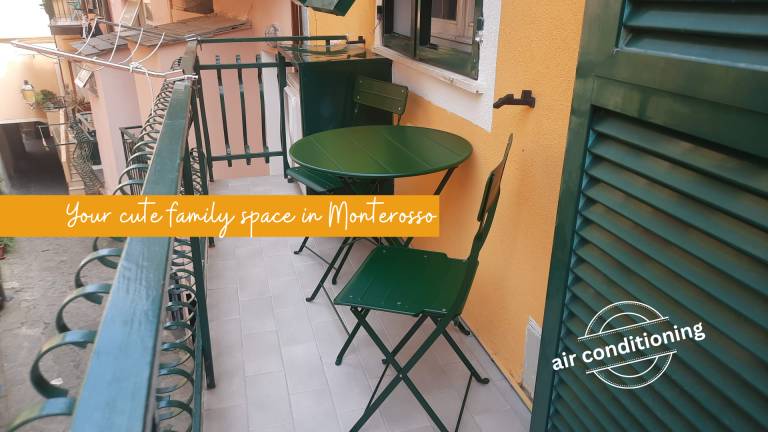Holiday apartment with patio — photo 2