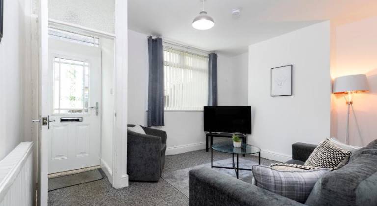 Rental apartment with 2 rooms for 4 persons — photo 2