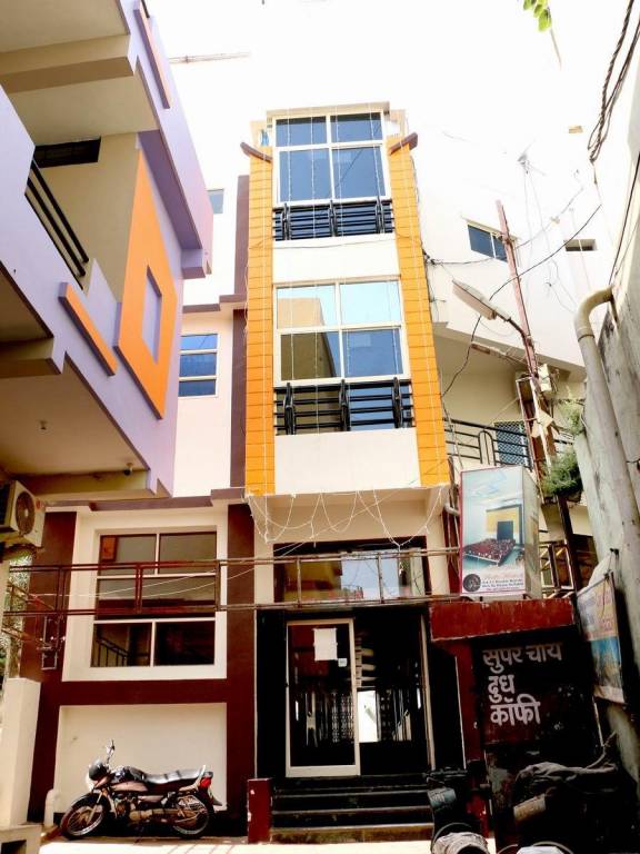 Shri Radhe Krishna Hotel in Indore