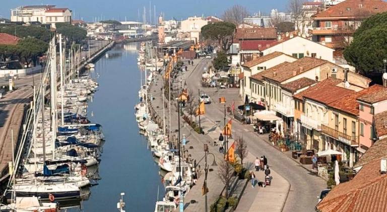 Rental apartment with patio & yard in Milano Marittima