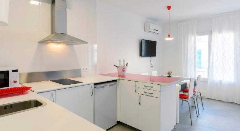 Holiday apartment with terrace — photo 2