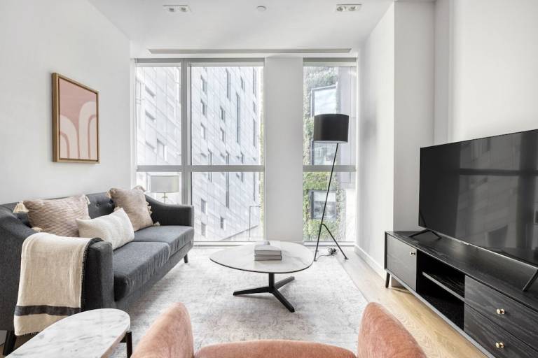 Apartment  Highbury East
