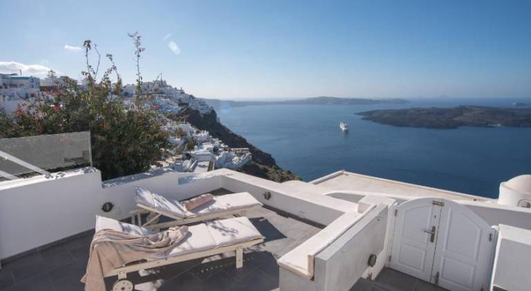 Child-friendly pleasant vacation home with terrace & jacuzzi | Perfect for remote work | Pets are welcome — photo 3