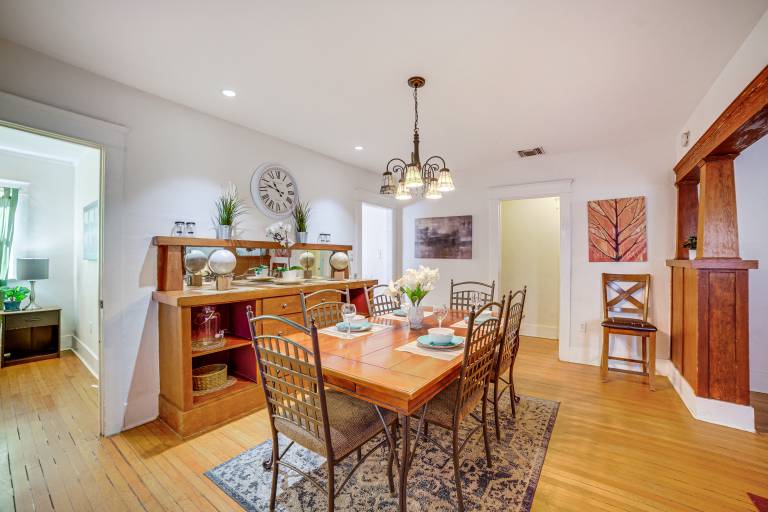 Home 1/2 Mi to Dtwn Riverside: Families Welcome! — photo 4