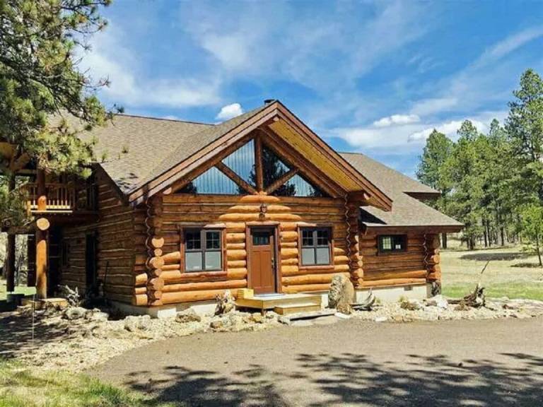 Lodge Custer