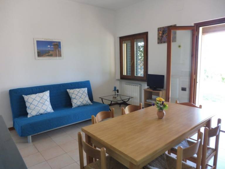 Children-friendly nice rental apartment with grill & yard | Nature view | Pets allowed — photo 2
