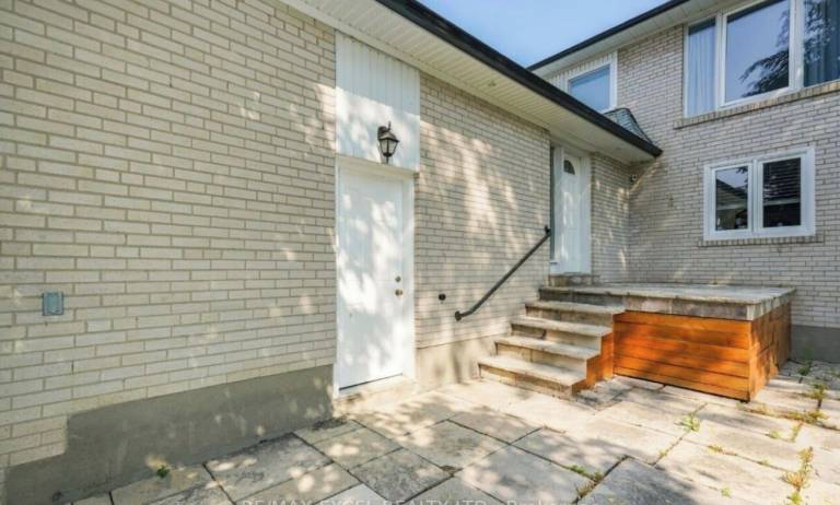 House Richmond Hill