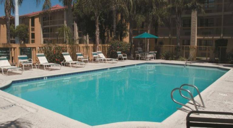 La Quinta Inn by Wyndham Bakersfield South — photo 5