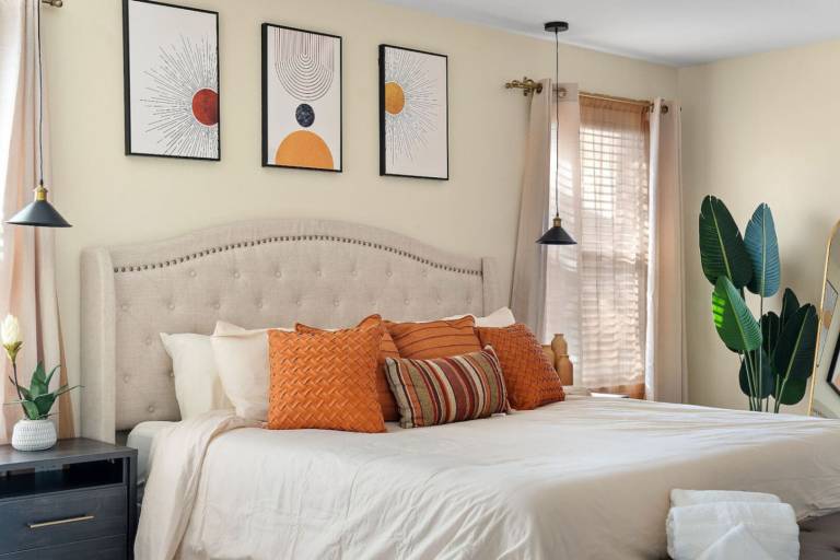 Family-oriented pleasant vacation home with yard | Pets are welcome — photo 3