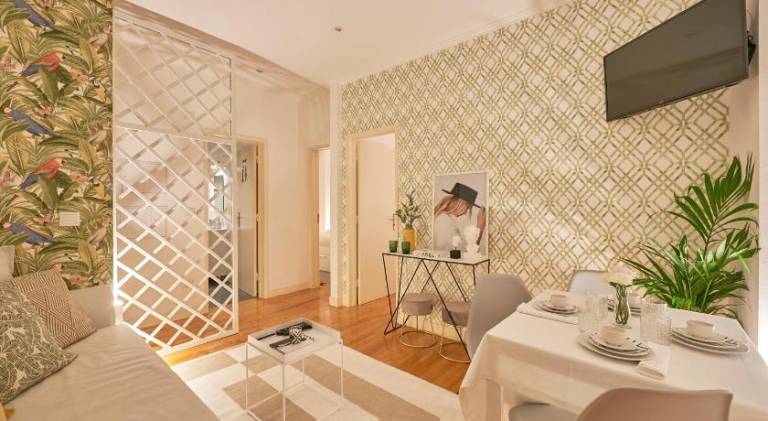 Apartment with terrace | Near Monastery of São Vicente de Fora | Perfect for remote work — photo 3