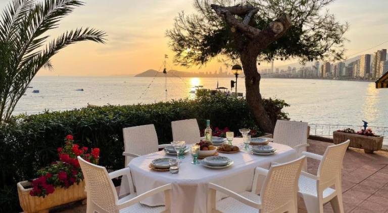 Ample holiday apartment | Beach nearby | Pets allowed in Benidorm