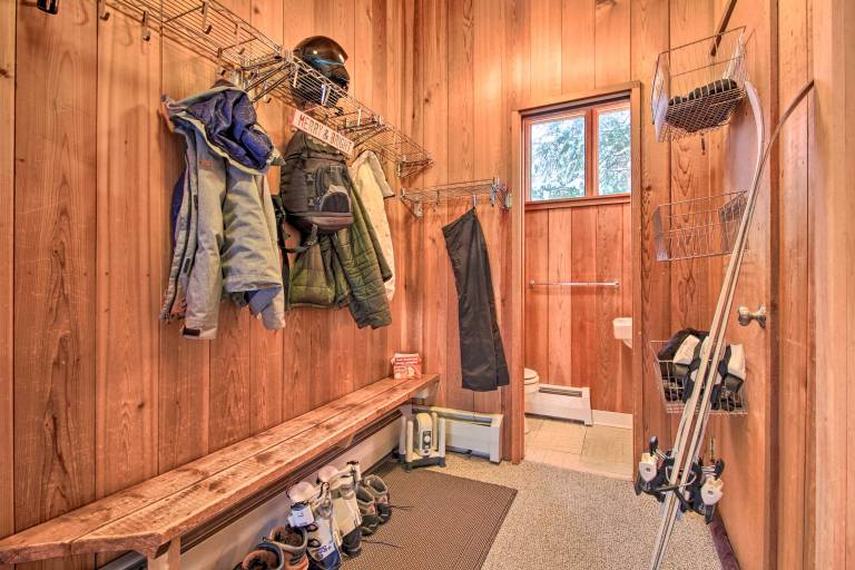 Walk to Ski Trails: Ludlow Home on Okemo Mountain! — photo 4