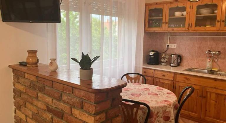 Apartment with 2 rooms for 6 persons — photo 3