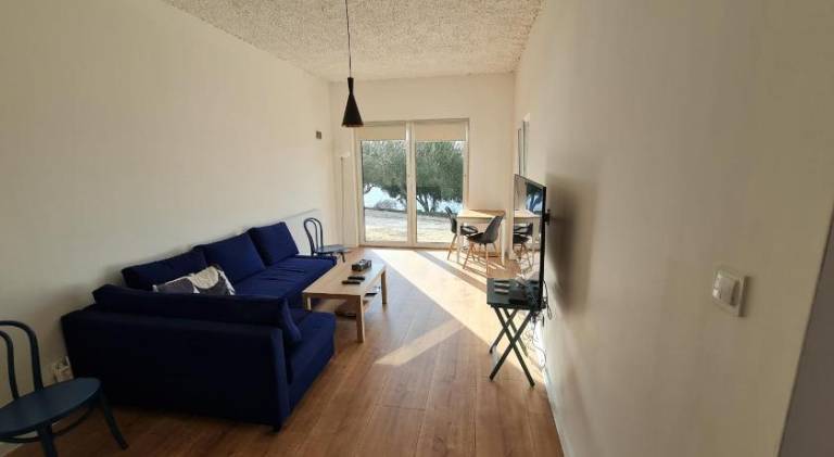 Villa with jacuzzi, patio & BBQ | Perfect for remote work | Pets allowed — photo 2