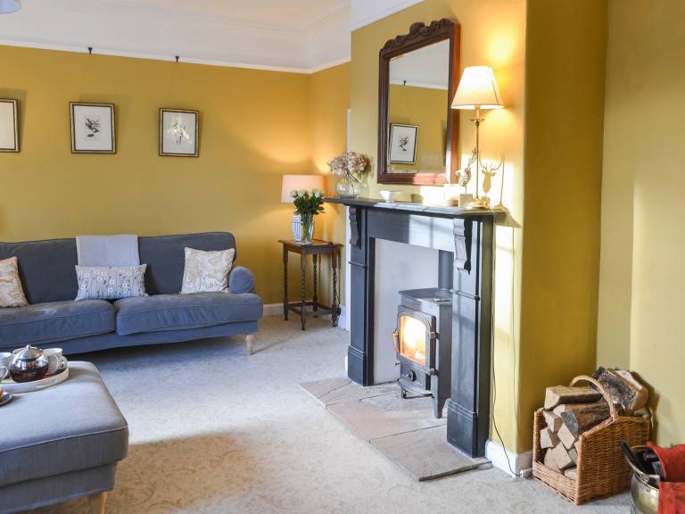 Family-friendly beautiful cottage with yard | Pets allowed — photo 3