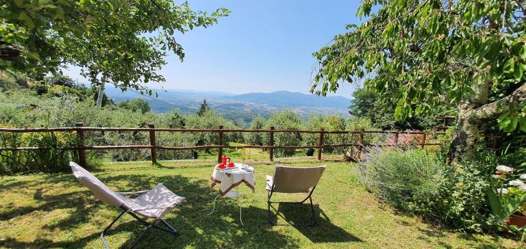 Farm with garden, hot tub & BBQ — photo 2