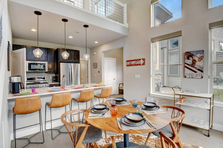 Family-friendly vacation home with hot tub, grill & patio | Mountain view | Pets are welcome — photo 2