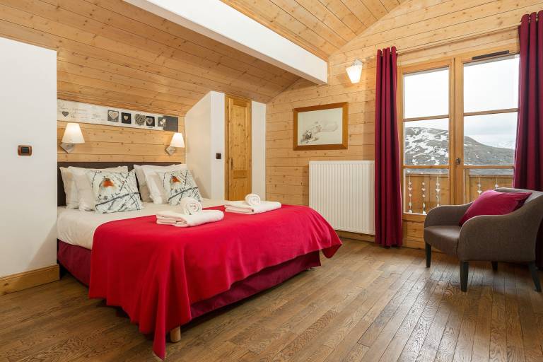 Chalet with sauna & patio — photo 5