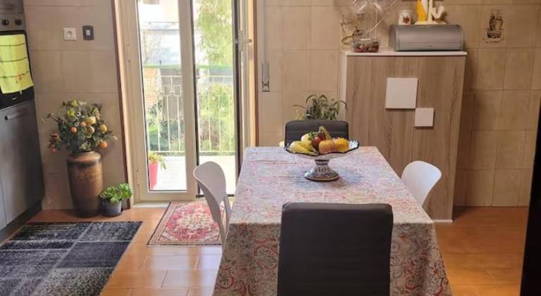 Nice room with private bathroom — photo 4