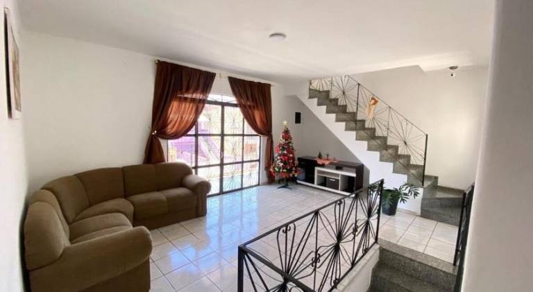 Vacation home with jacuzzi | Pets allowed — photo 3