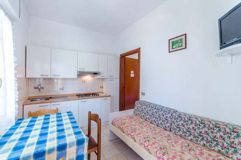 Cozy apartment a few steps from the beach — photo 3