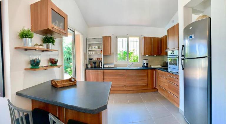 Big villa with pool | Pets are welcome — photo 3