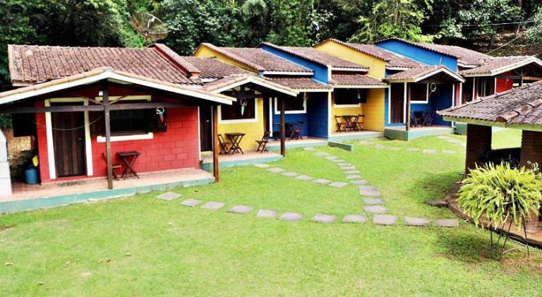 Big chalet with pool, BBQ & garden | Dogs allowed in Ubatuba