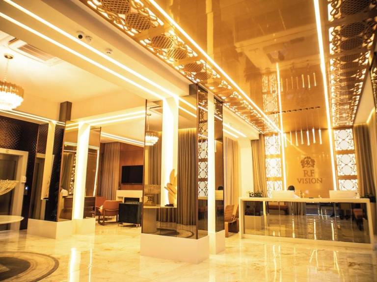HOTEL RF VISION restaurante giratorio — photo 4