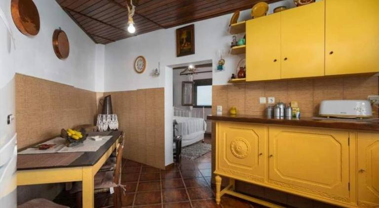 Charming house with patio | Pets are welcome — photo 4