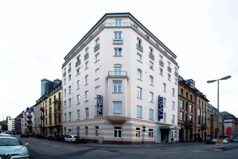 Hotel Hamburger Hof — photo 4