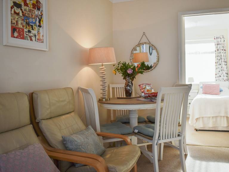 Cottage with garden | River view — photo 5
