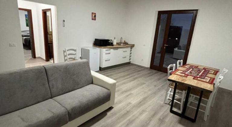 Wonderful apartment with yard, pool & BBQ | Pets are welcome in Castiglione del Lago