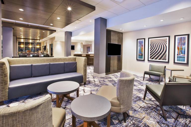 Holiday Inn Express & Suites Okemos - University Area By IHG — photo 2