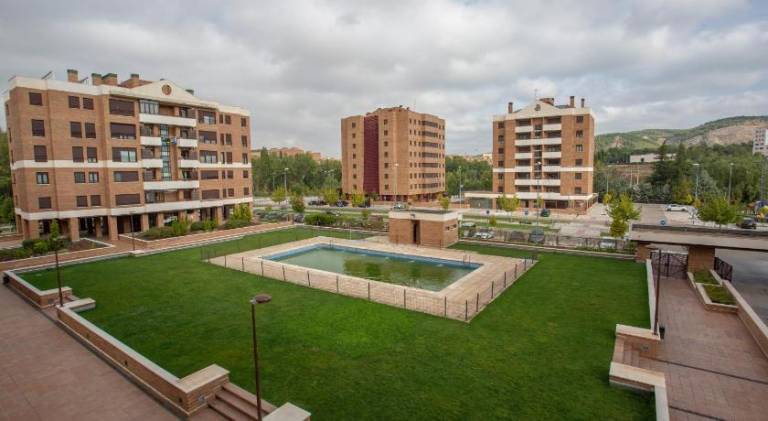 Fully equipped holiday apartment with garden, pool & jacuzzi | Suitable for remote work | Pet-friendly — photo 5