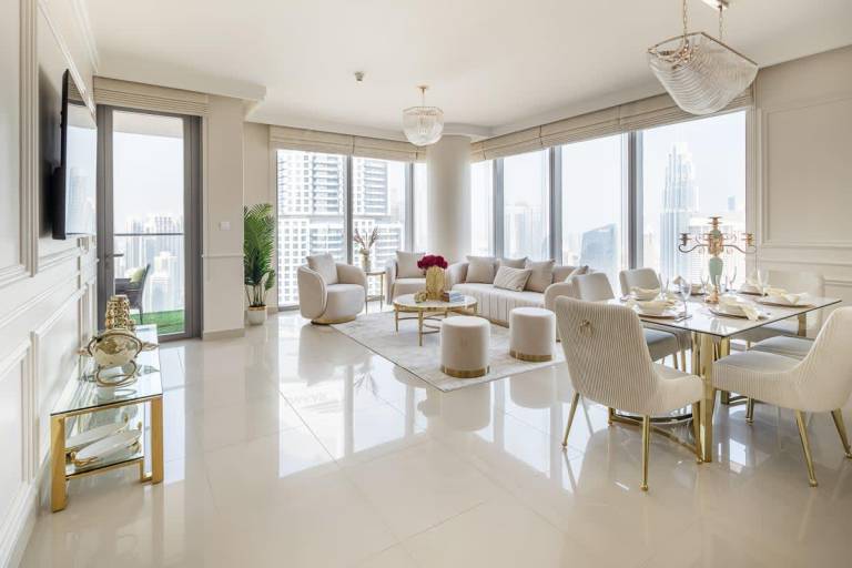 Fully equipped beautiful holiday apartment with patio, barbecue & yard | Close to Burj Khalifa | Suitable for remote work | Dogs allowed — photo 4